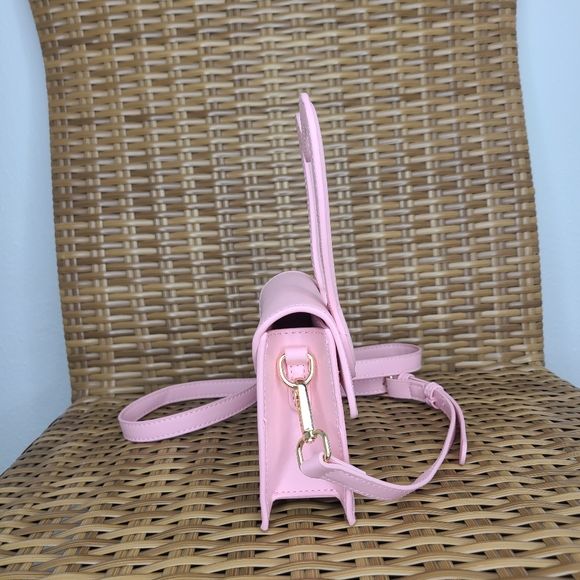 Truly X Barbie Limited Edition Pink Mini Bag Heart Shaped Handle & Crossbody - Picture 7 of 16